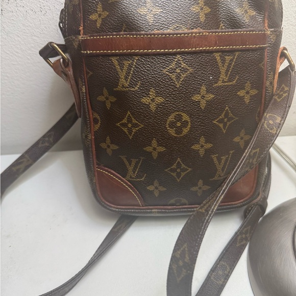 Louis Vuitton Monogram Brown Messenger Bag - Picture 1 of 12